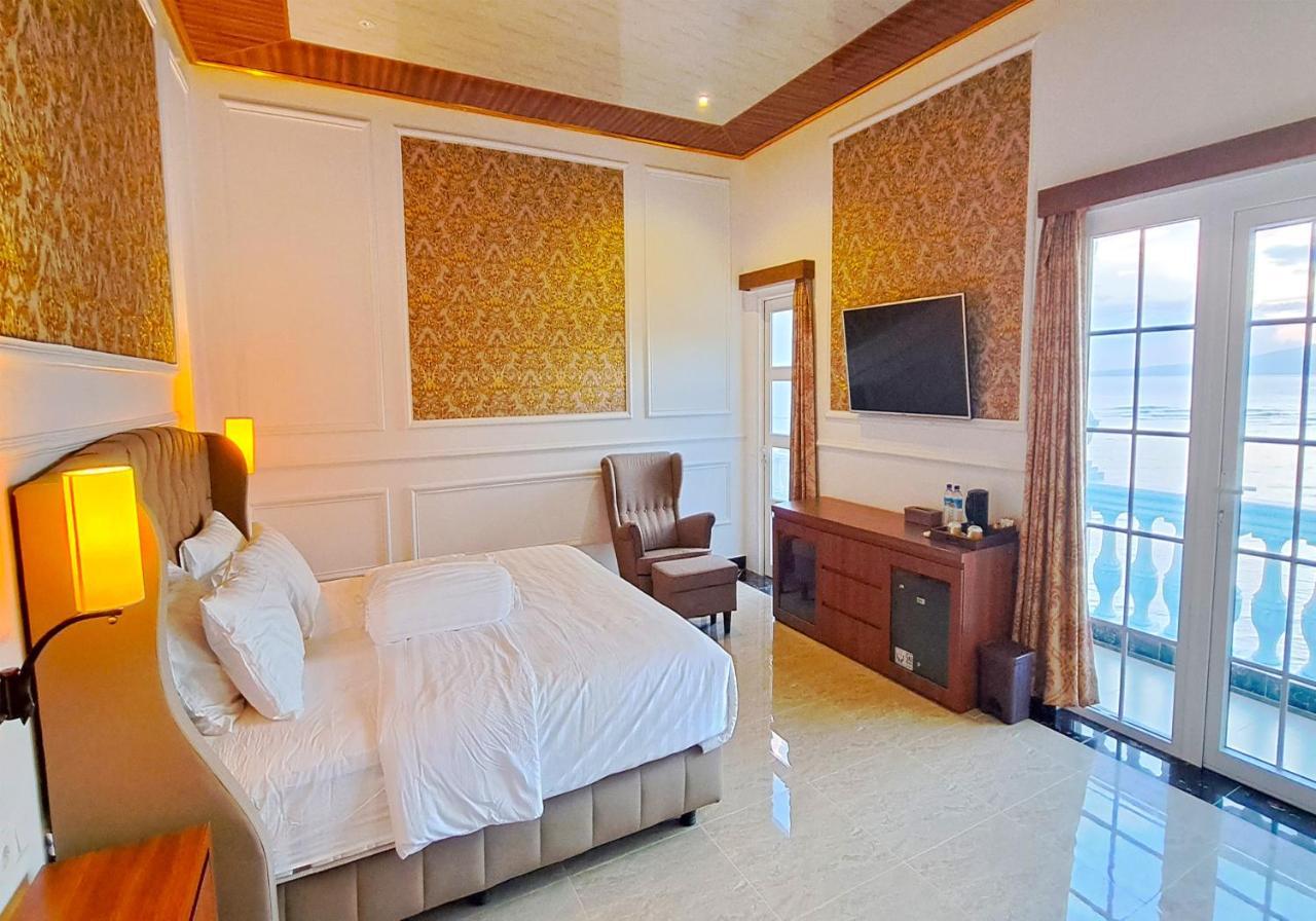 Gili Beachfront Suites 길리트라왕안 외부 사진